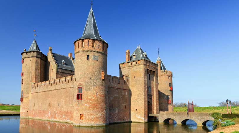 Bed-and-breakfast-nederland-herfstvakantie-2021-muiderslot - Bed And ...